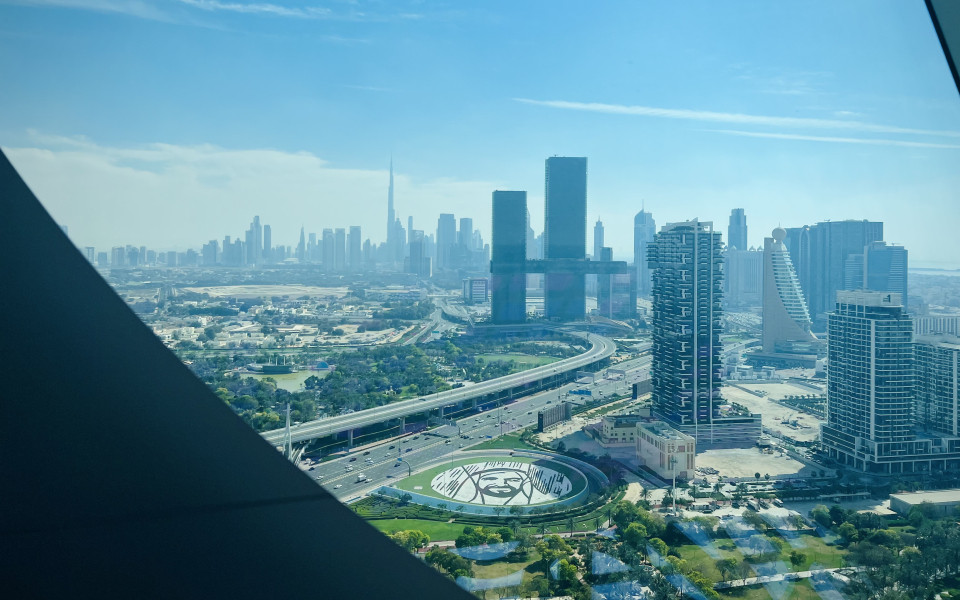 Aussicht auf die Skyline der Stadt Dubai 