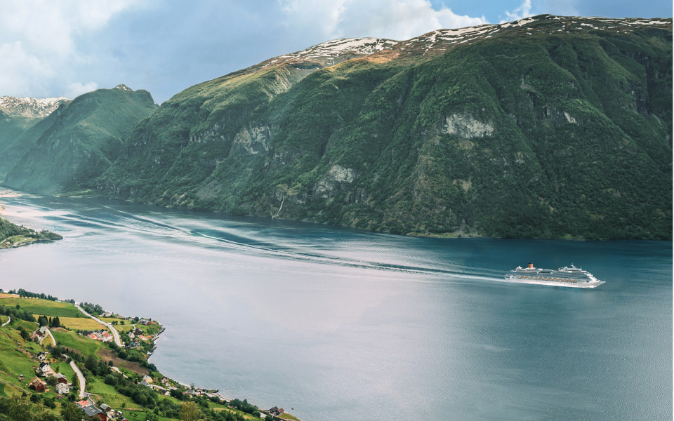 Bild Kreuzfahrt 7 Nächte ab/bis Hamburg