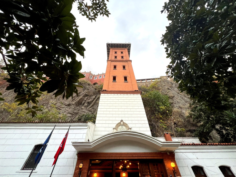 Blick auf den Tarihi Asansör